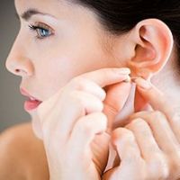 Allergia agli orecchini: come risolvere il problema